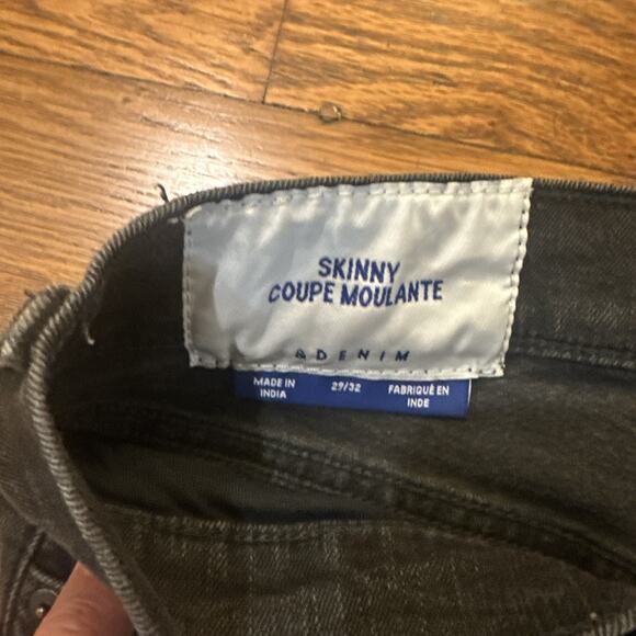 Skinny Coupe Moulante Jeans Womens Black 29/32 Denim H&M Distressed - Picture 5 of 13